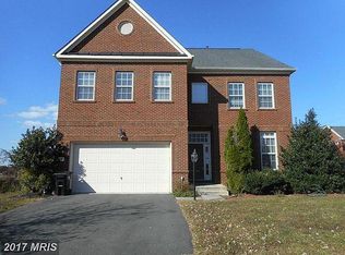 46047 Earle Wallace Cir, Sterling, VA 20166