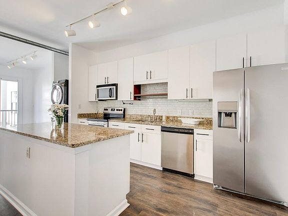 5th image of 5300 Peachtree Rd Unit 1310