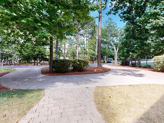 5th image of 650 E Ohio Ave