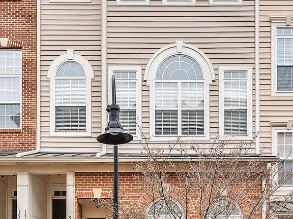 2nd image of 15256 Rosemont Manor Dr #71