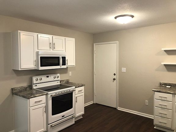 5th image of 6208 E 136th St