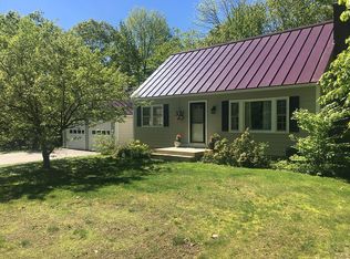2 Cushing Briggs Rd, Freeport, ME 04032
