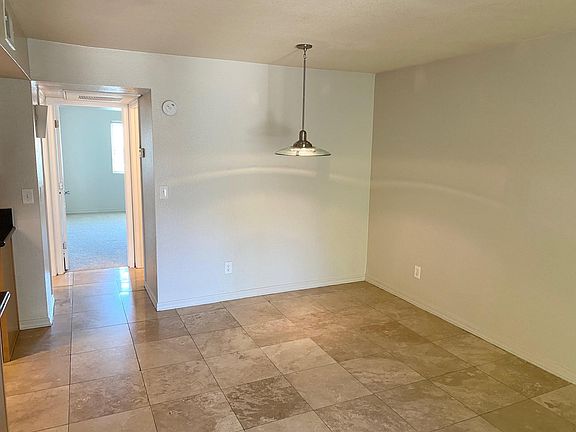 4th image of 740 W Elm St Unit 227