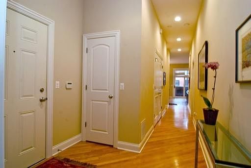 2nd image of 2905 N Halsted Ave #201