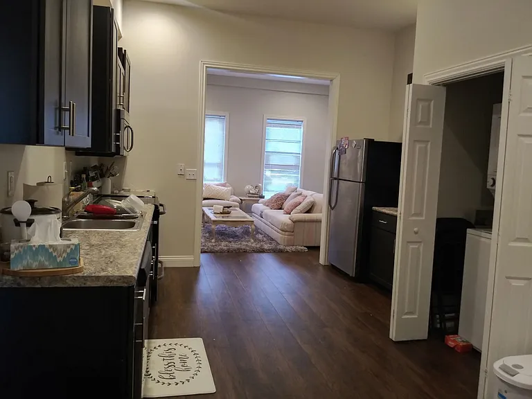 335 S College Ave — Photo 53