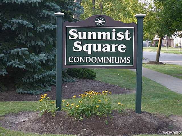 1st image of 12 Sunmist Sq #I