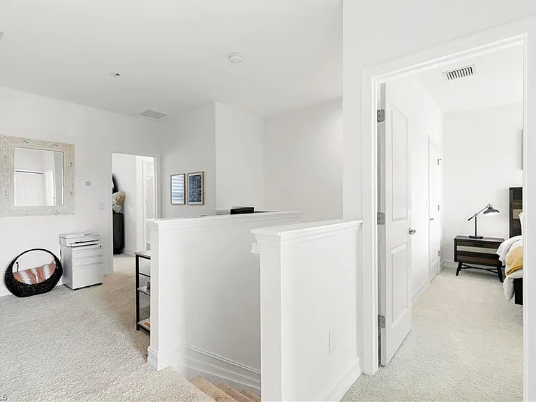 7578 Rockefeller Dr — Photo 17