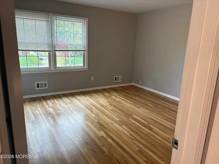 19 Lennox Ave — Photo 8