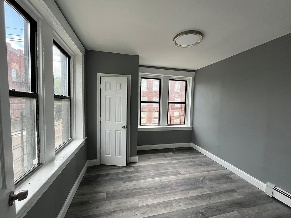 2nd image of 257 Sherman Ave #3A