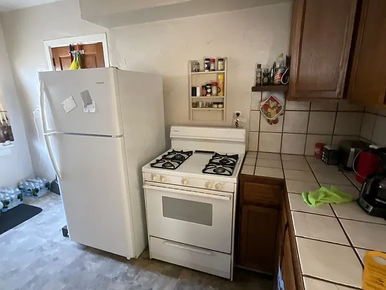 8714A W Mitchell St — Photo 1