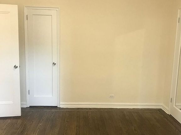 5th image of 10905 72nd Ave