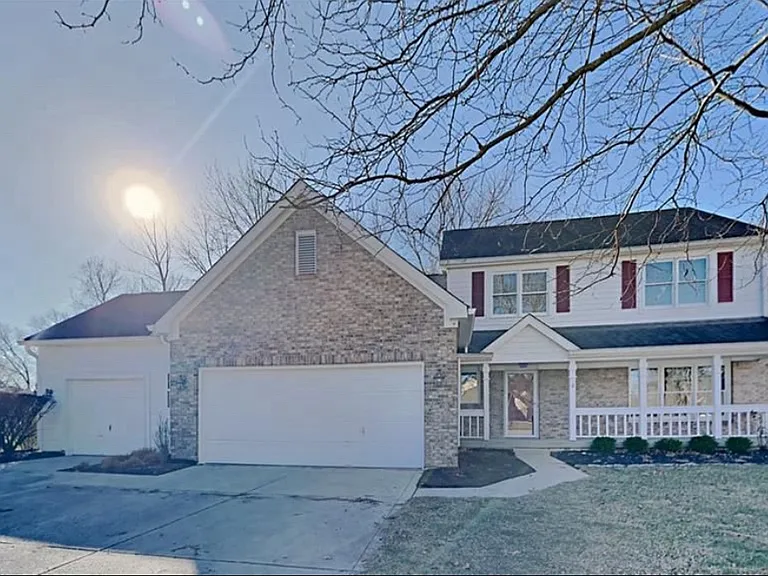 10200 Tammer Dr — Photo 1