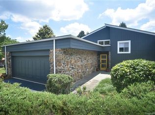 4001 Woodfox Dr #266, Charlotte, NC 28277