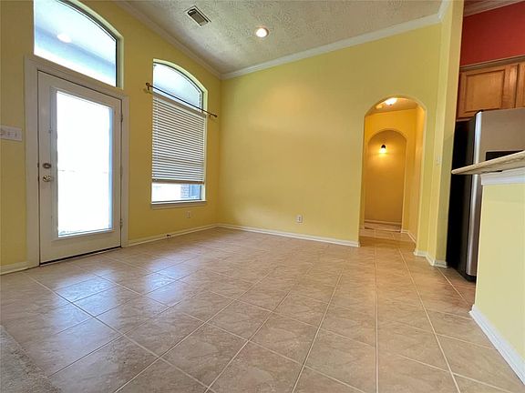 3rd image of 14835 Jackson Sawmill Ln