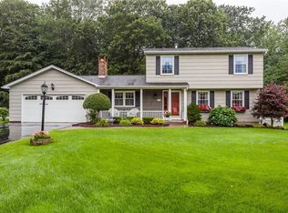 41 Sunderland Trl, Rochester, NY 14624