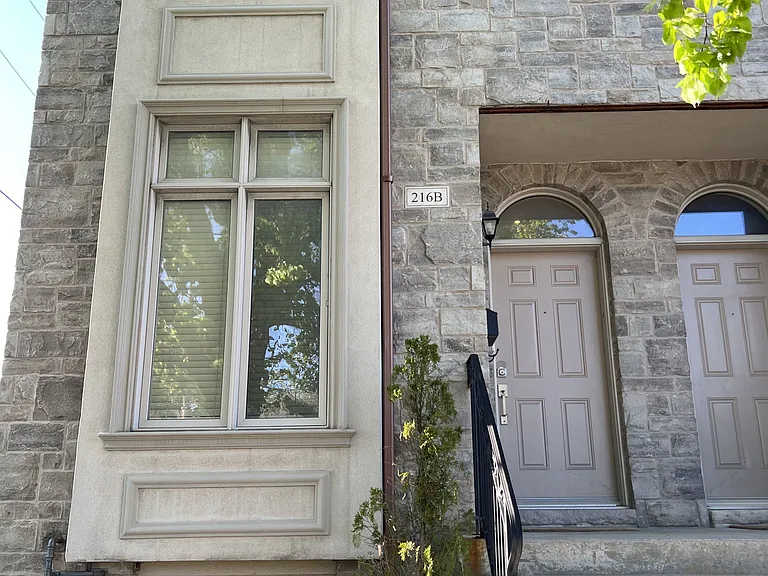 216B Finch Ave W — Photo 1