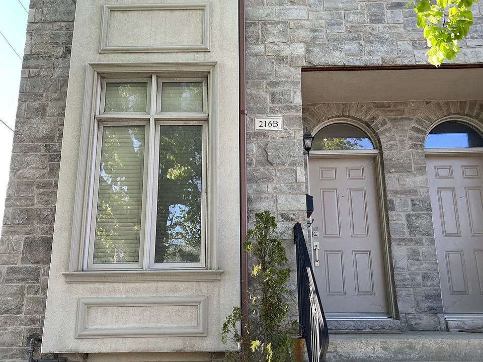 216B Finch Ave W