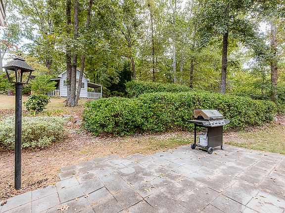 4th image of 2788 Hickory Ln