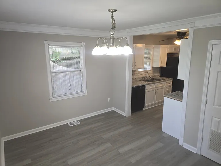 486 Ashburton Ave SE — Photo 14