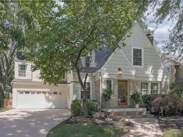 5525 Norwood St, Mission, KS 66205