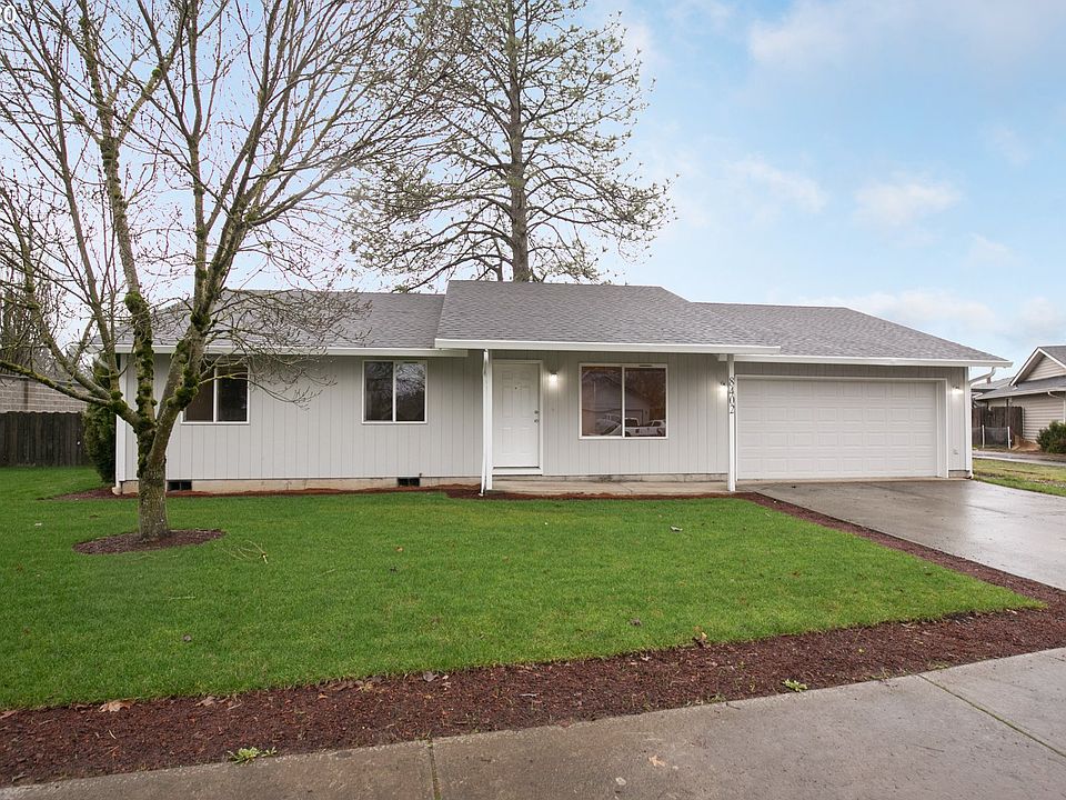 1st image of 8402 NE 160th Ave