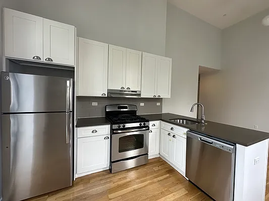 Rented by Oxford Property Group | media 3