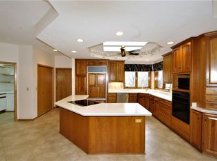 10771 Valley View Point, Rockford, IL 61114