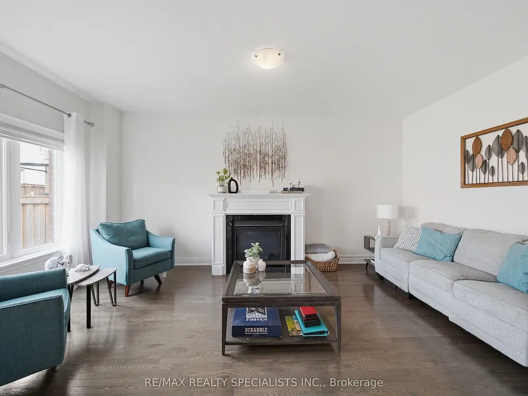 120 Milby Cres — Photo 13