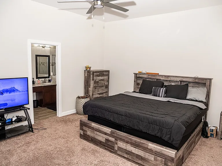 14757 Mike A Mendoza Ave — Photo 36