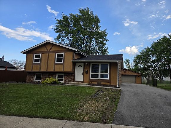 2nd image of 3950 171st Pl