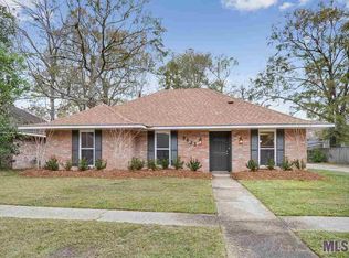 9633 Hardwood Dr, Baton Rouge, LA 70818