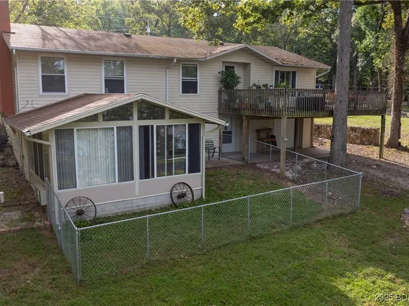 2443 Mohawk Ln, Osage Beach, MO 65065