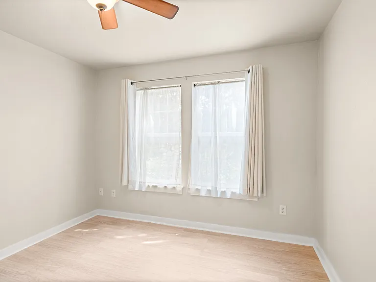 2221 McCall Dr — Photo 12