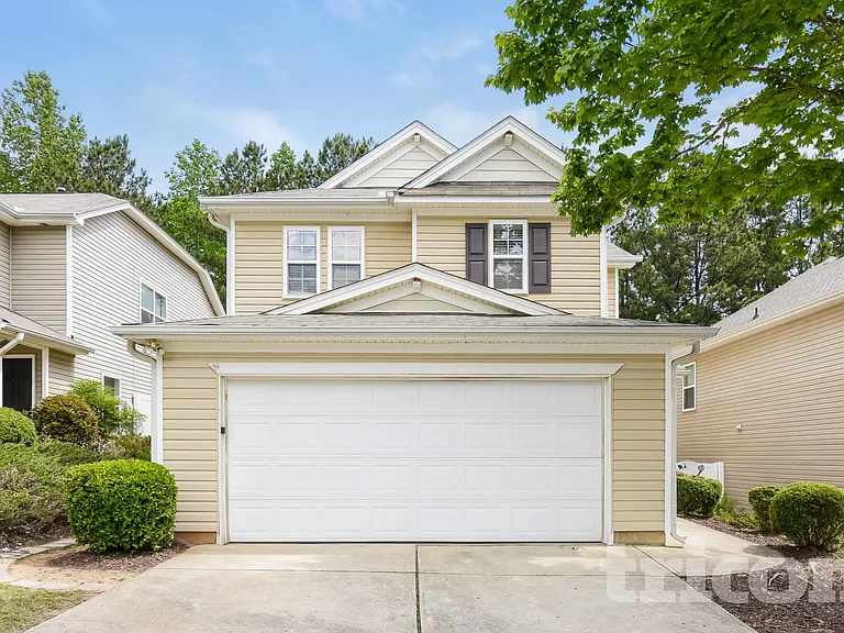 401 Silver Spring St — Photo 1