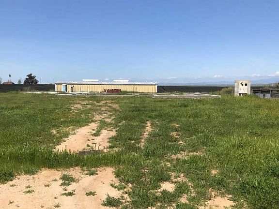 4th image of 29075 Avenue 22