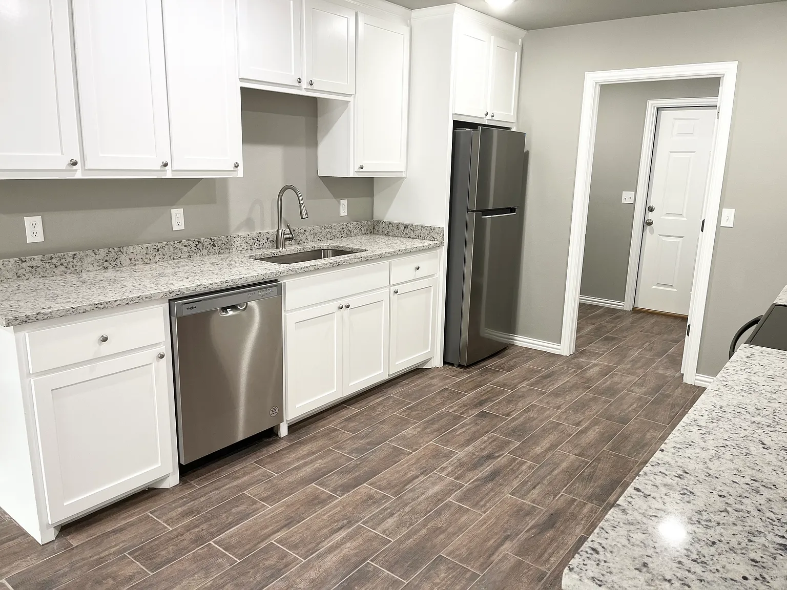 2 bed, 1085 sqft, $1,150 — Photo 4