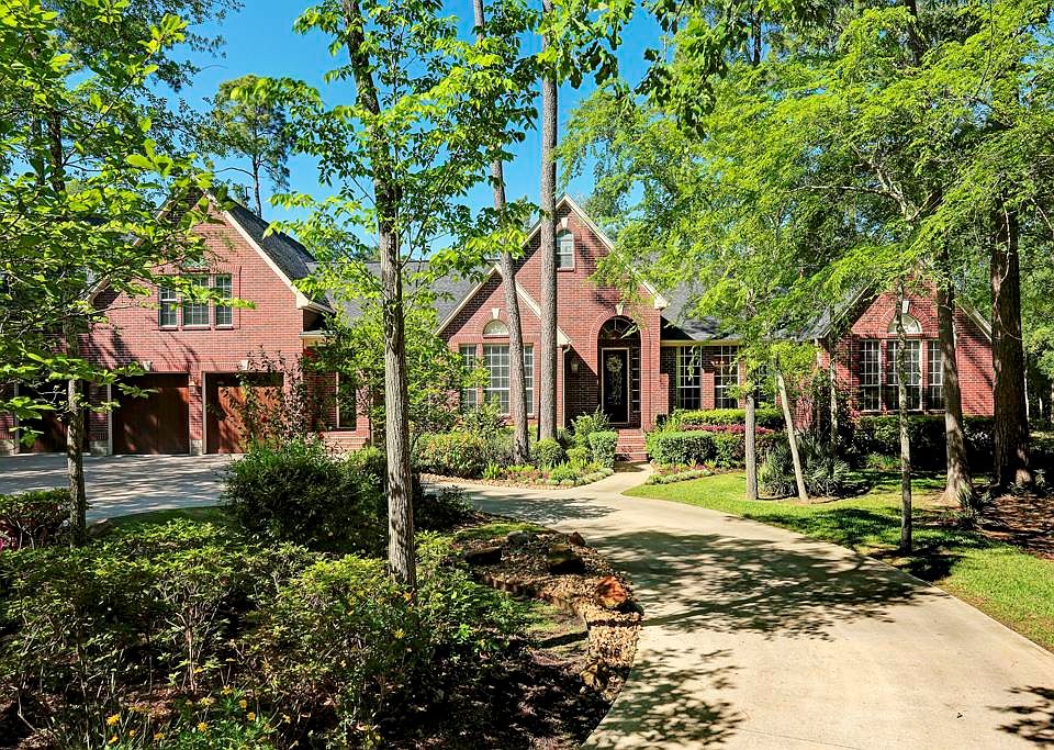 1st image of 809 Myrtlewood Dr