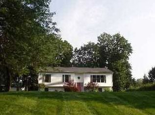 9 Pamela Rd, Hopewell Junction, NY 12533