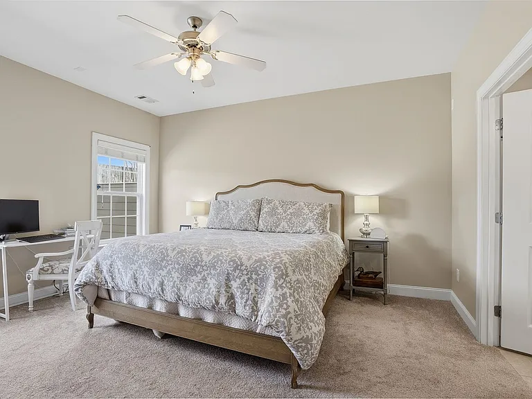 211 Louisville Dr — Photo 19