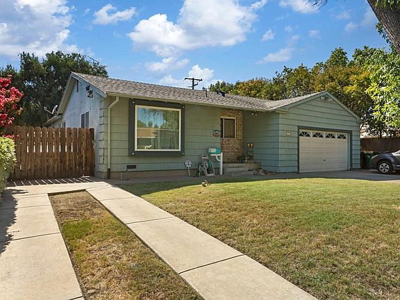 3rd image of 5449 Holiday Dr