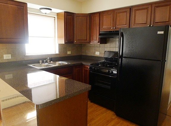 5th image of 5901 W Montrose Ave APT 2N