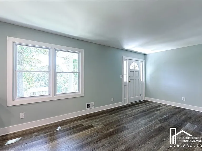 3979 Potomac Dr NW — Photo 4