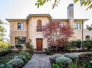 525 Ravenscourt Rd, Hillsborough, CA 94010