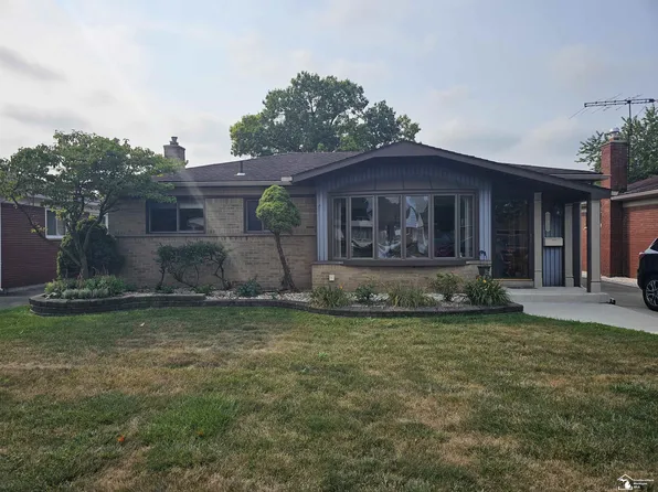 24911 Ward St, Taylor, MI 48180