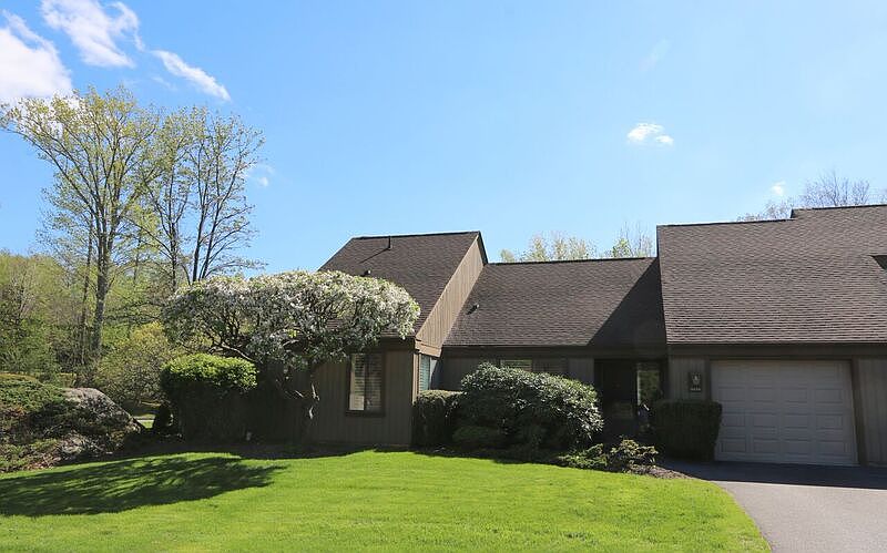 Welcome to 950A Heritage Hills!