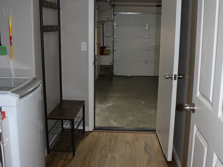 2238 NE Arapahoe Ct — Photo 4