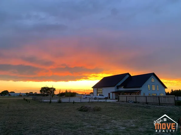 1828 Ontario Dr, Sublette, KS 67877