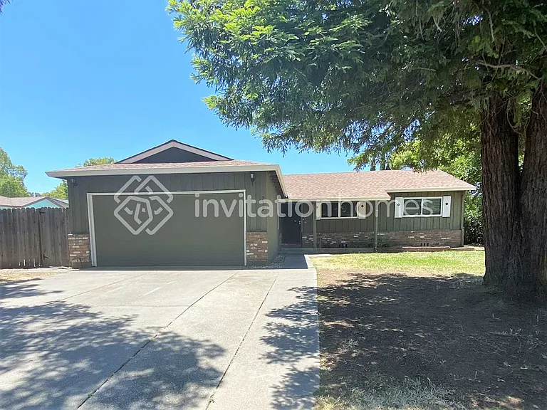 279 Coronado Ct — Photo 1
