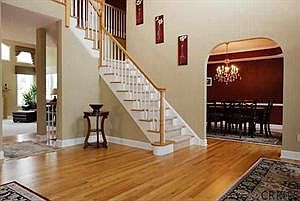 4th image of 20 Hilander Dr