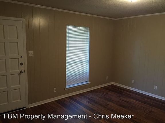 2nd image of 1020 S Paris St APT 102